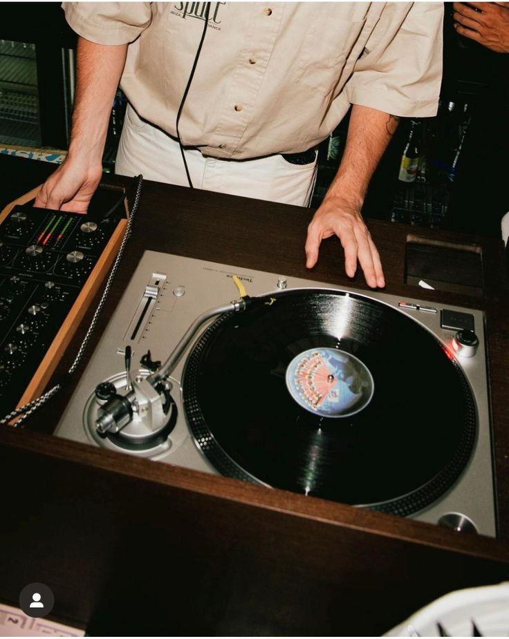 Hands on turntable